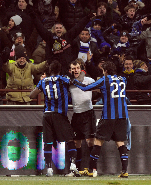 佩德里时隔1各月再为巴萨登场，送出28次传球，3次过人成功（佩德里一个月后复出为巴萨出战：28次传球、3次成功过人）