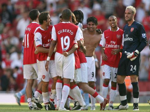 赫伊森复出，姆巴佩伤情更新，皇家马德里面临关键战（赫伊森回归，姆巴佩伤势最新进展，皇马迎来关键之战）