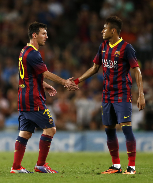 克雷莫内塞3-1博洛尼亚，瓦尔迪双响，帕耶罗破门（瓦尔迪梅开二度、帕耶罗破门，克雷莫内塞3比1击败博洛尼亚）