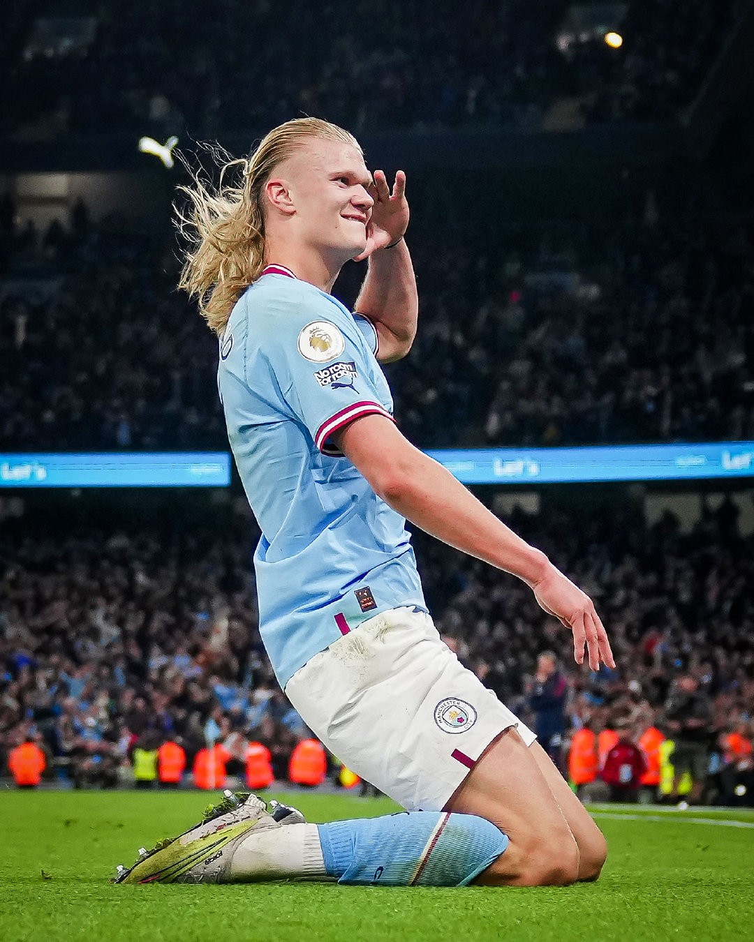 擅打硬仗！曼联对阵上半区球队豪取15分，位列英超球队之首（硬仗之王！曼联对上半区豪取15分，此项数据领跑英超）